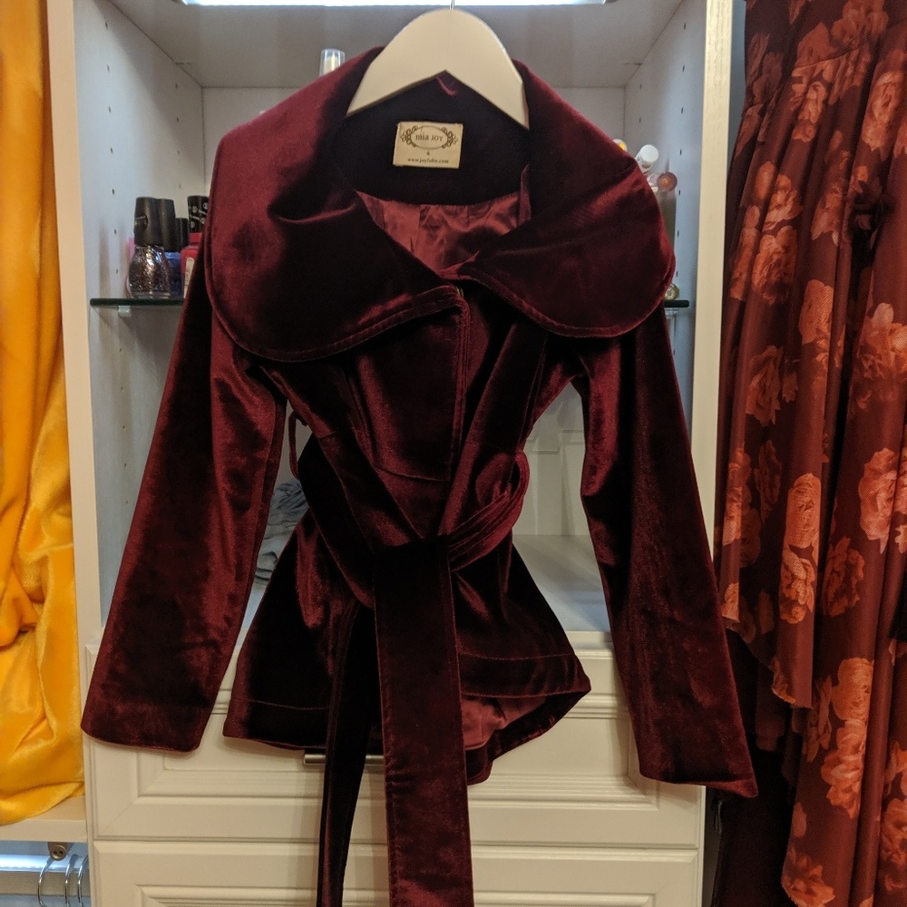 Joyfolie cranberry jacket